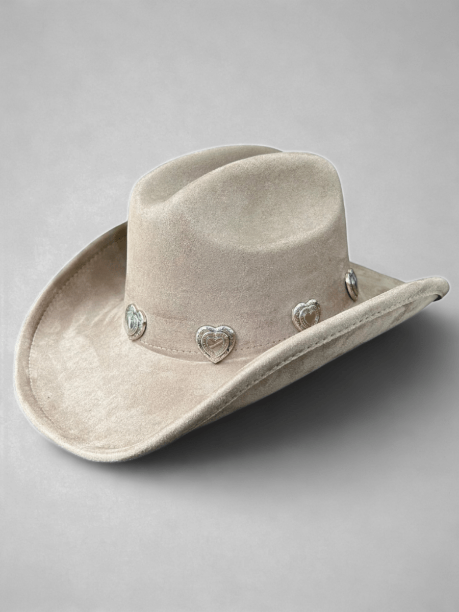 Sombrero - Lola Mora